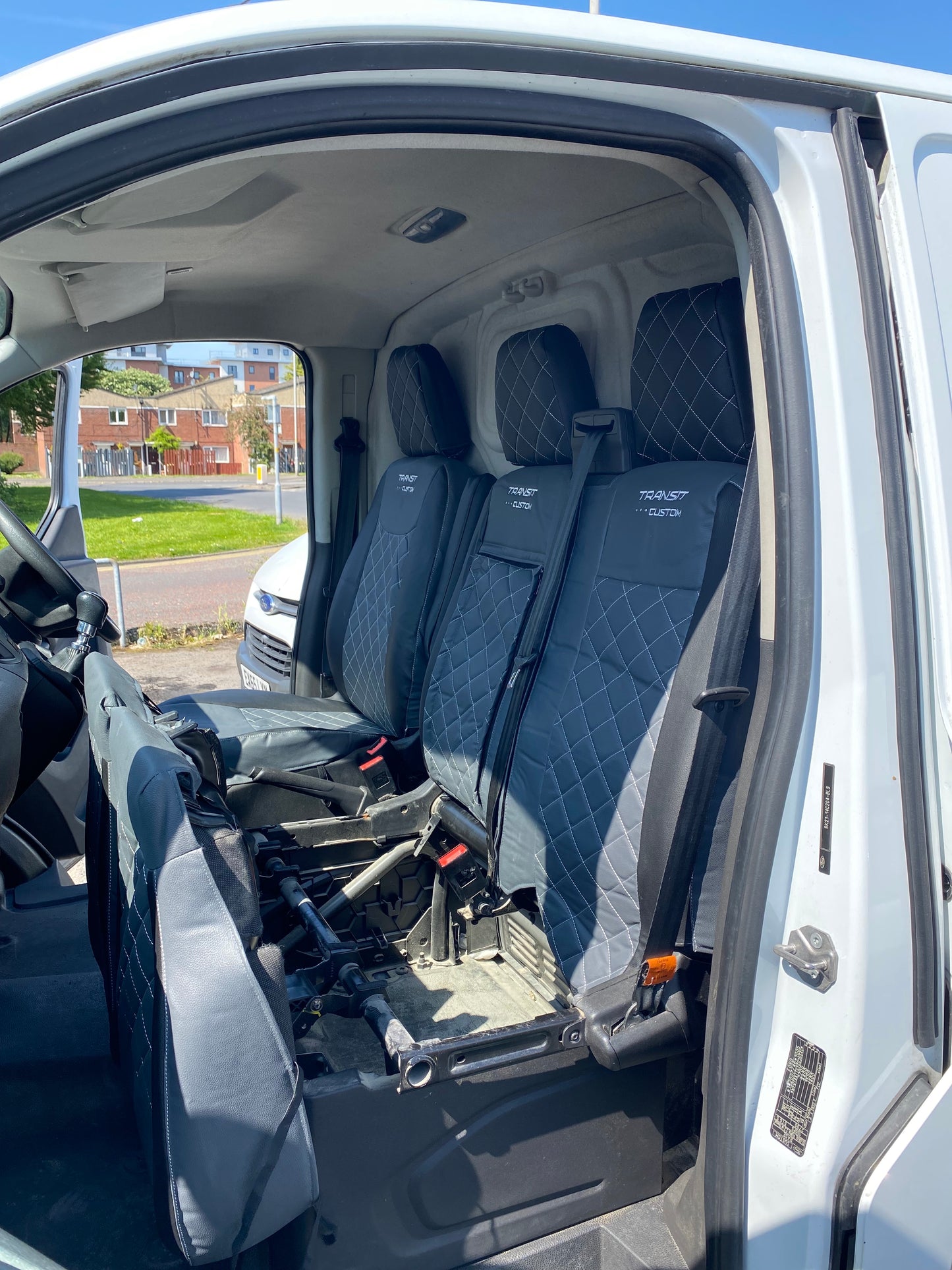 Ford Transit Custom Grey seat covers LOGO