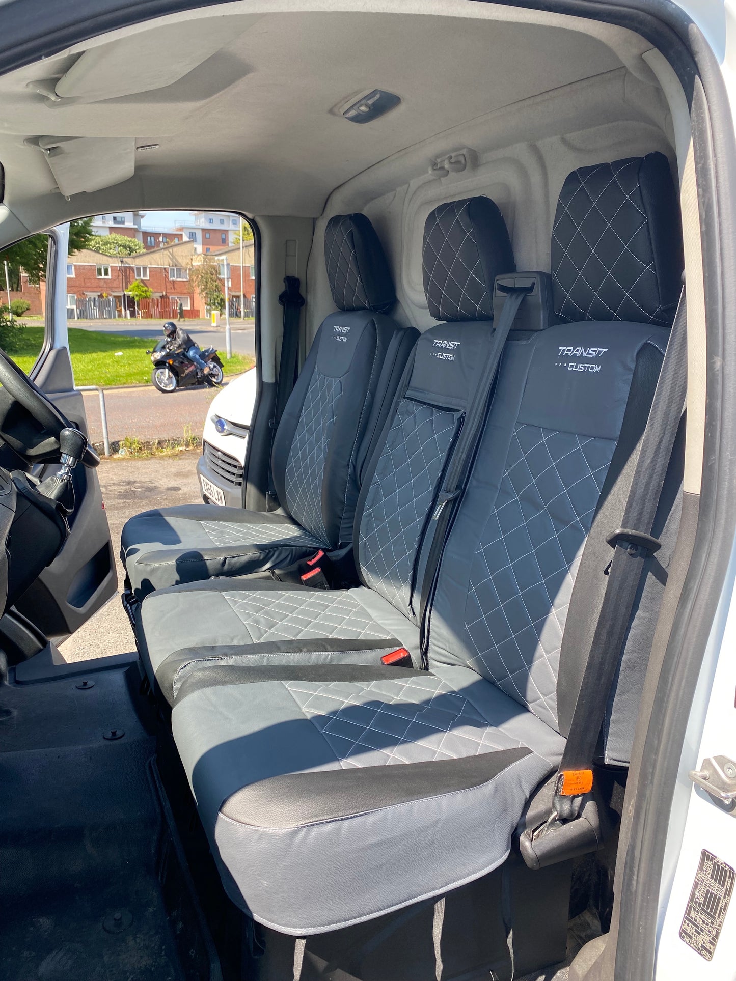 Ford Transit Custom Grey seat covers LOGO