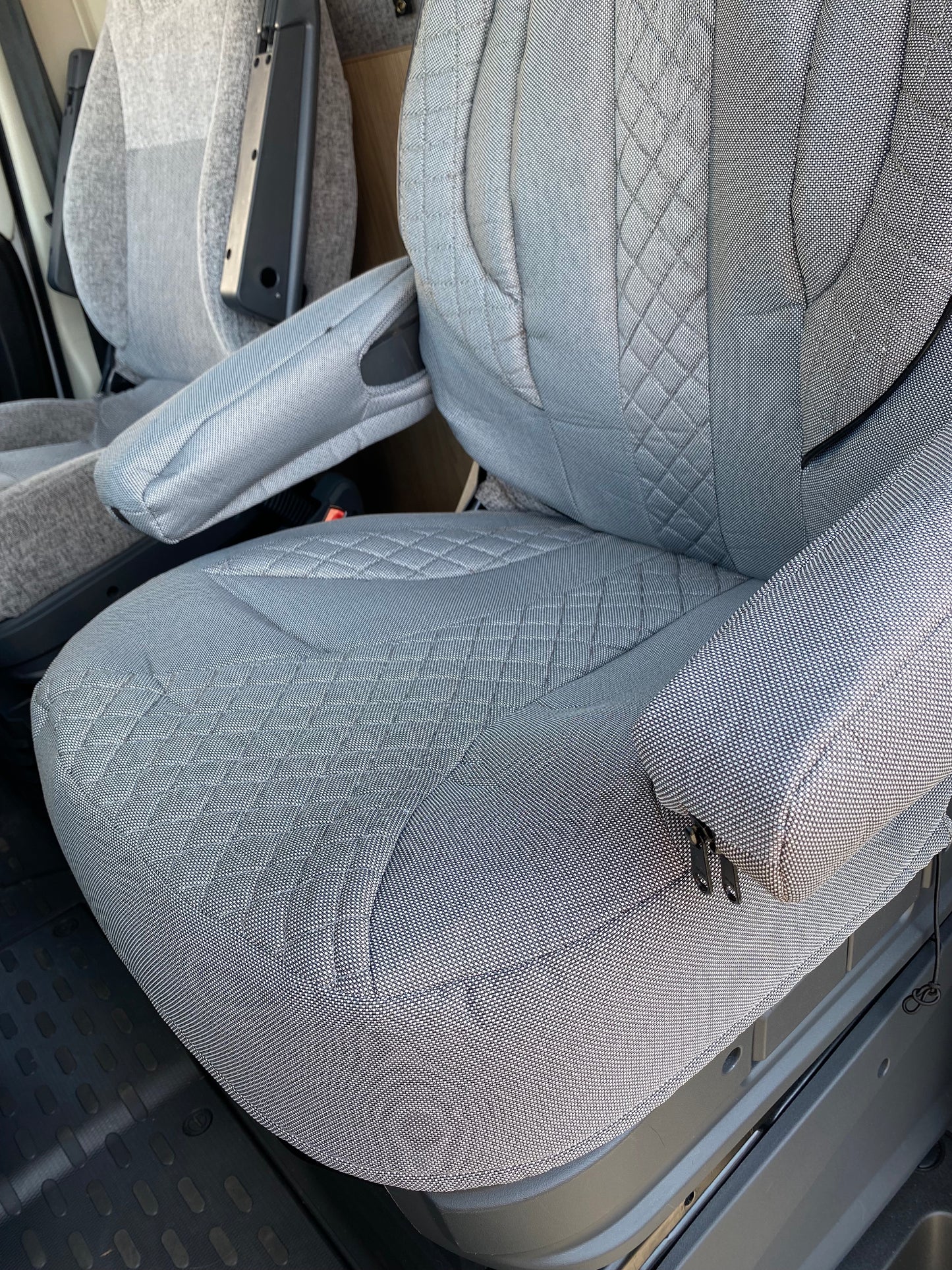 Peugeot Boxer motorhome seat covers - Serenity N1