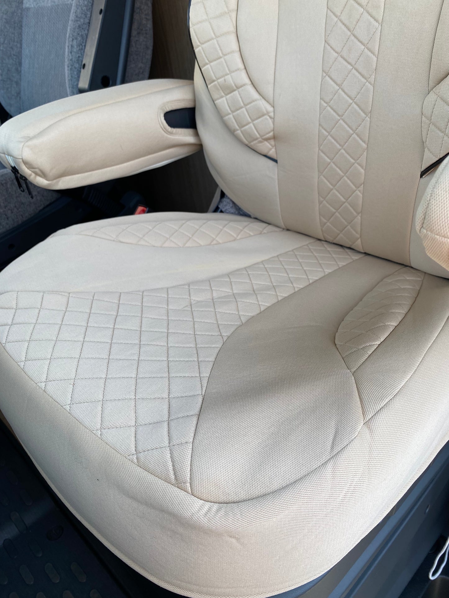 Peugeot Boxer motorhome seat covers - Golden Wafer