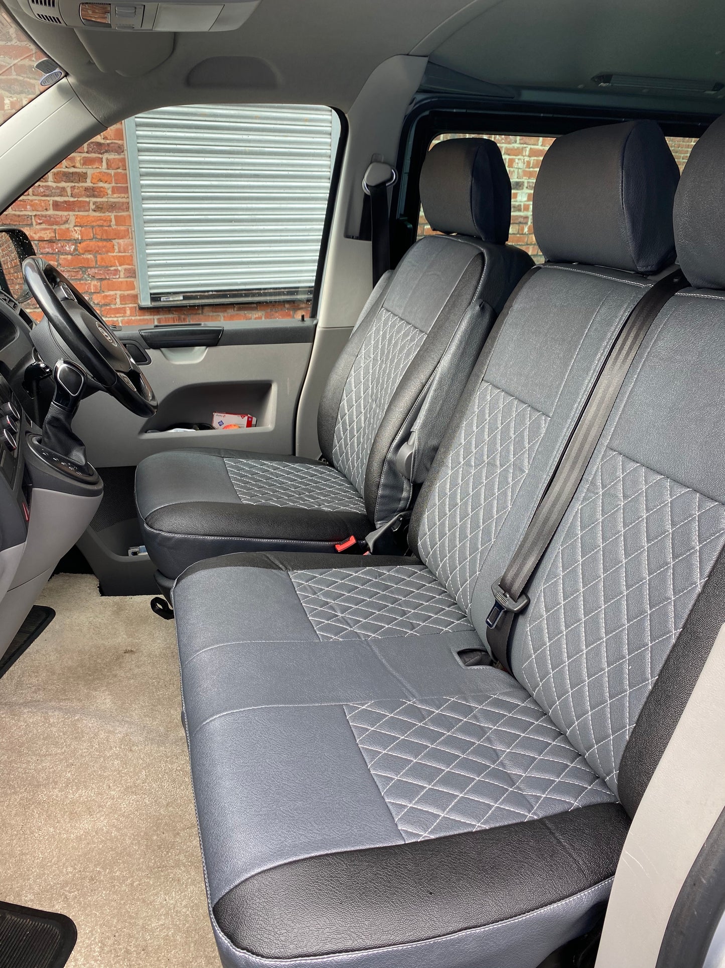 VW Transporter T6 Seat Covers - Grey/Black