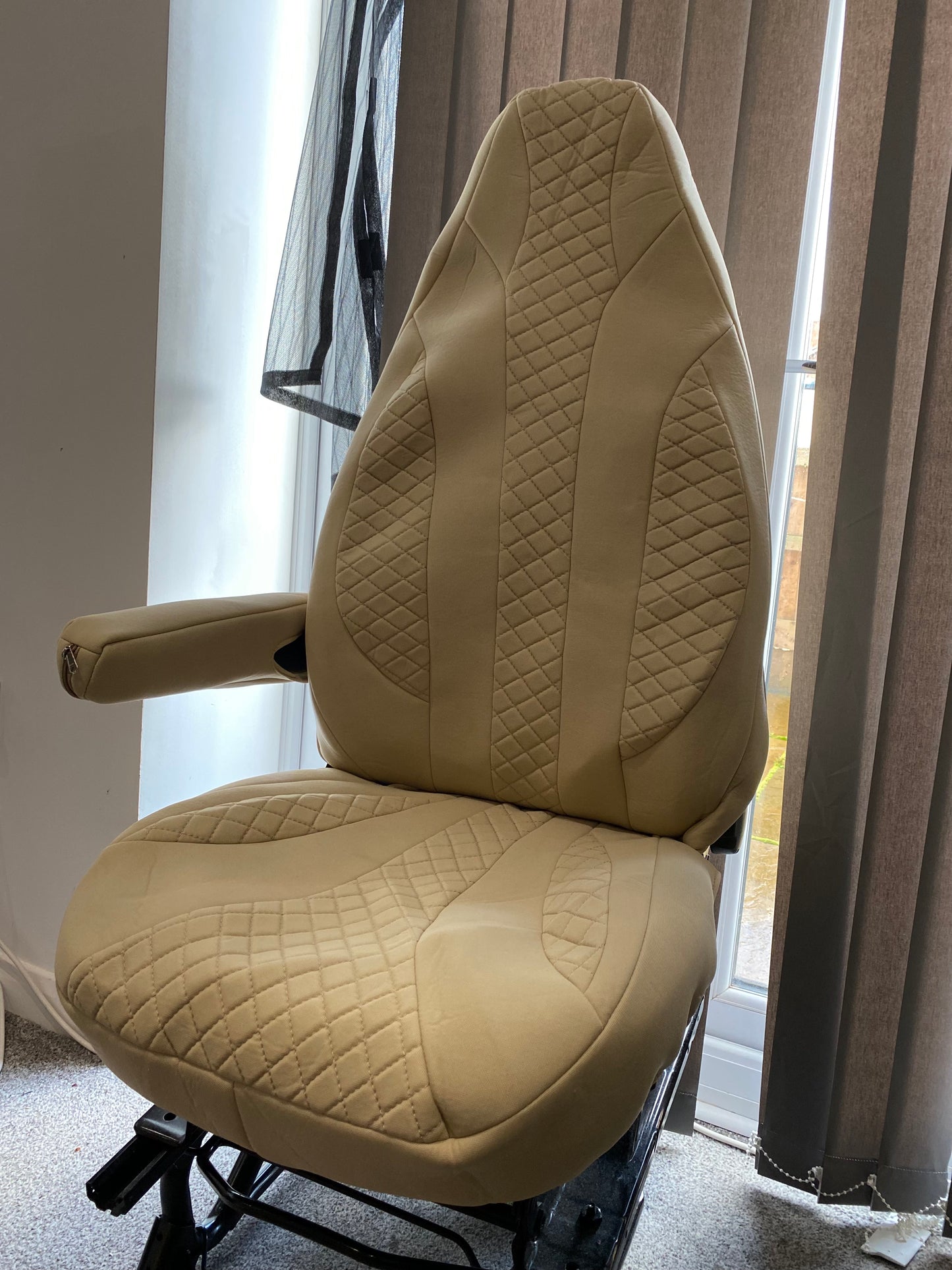 To fit a Peugeot boxer motorhome 2 front seat covers (Cream caramel MOS:003)